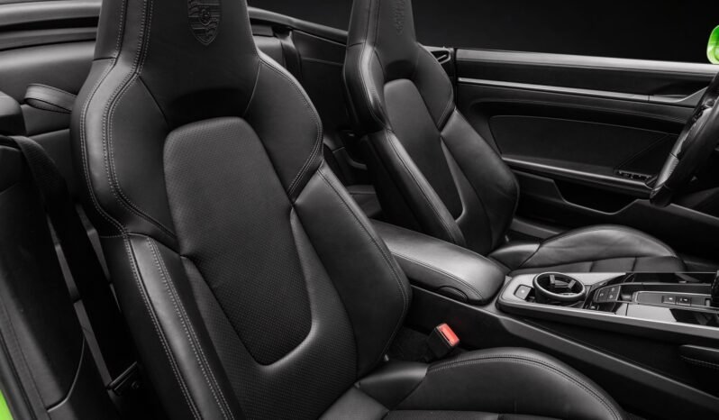 
								Porsche 911 Carrera S Cabriolet full									