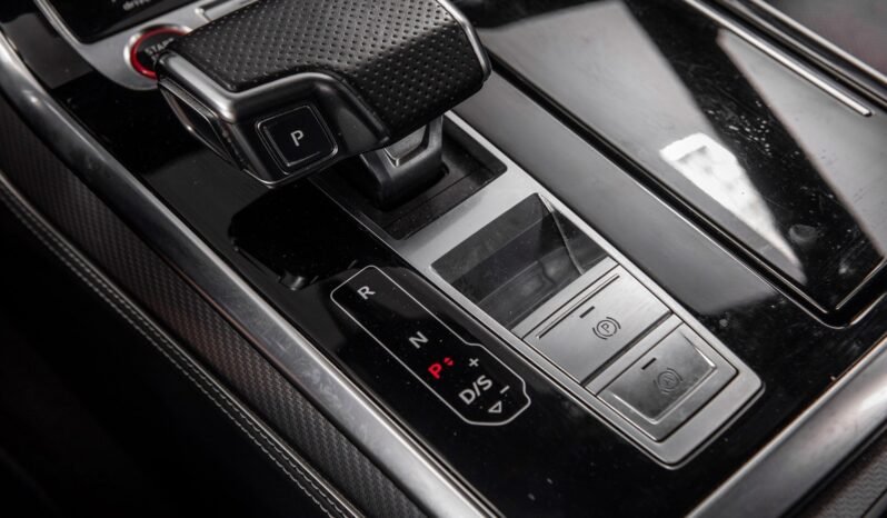
								Audi RS Q8 full									