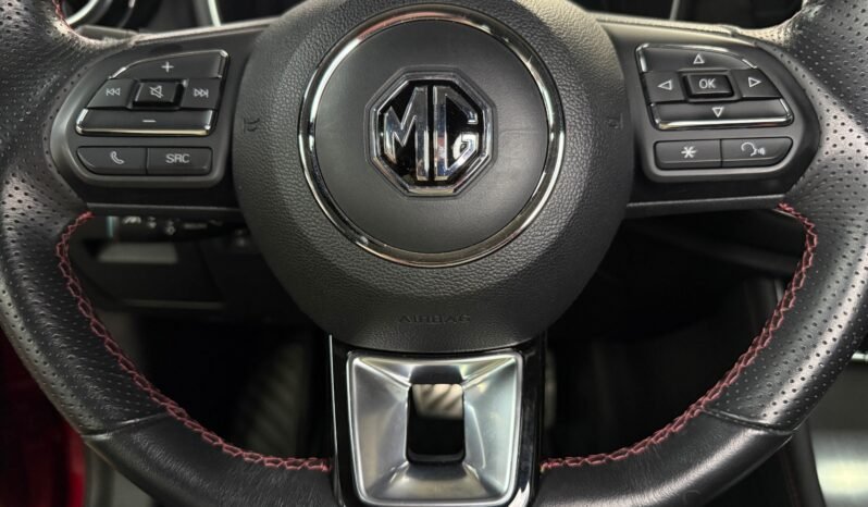 
								MG EHS Trophy Luxury Plug-in Hybrid full									