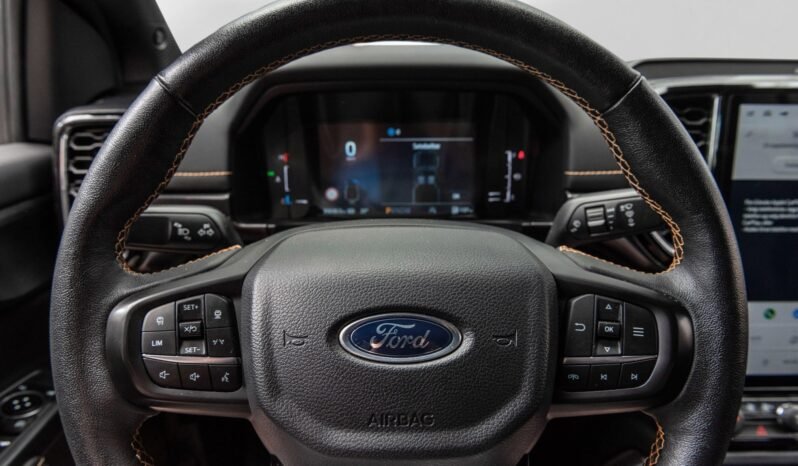 
								Ford Ranger Double Cab 3.0 V6 full									