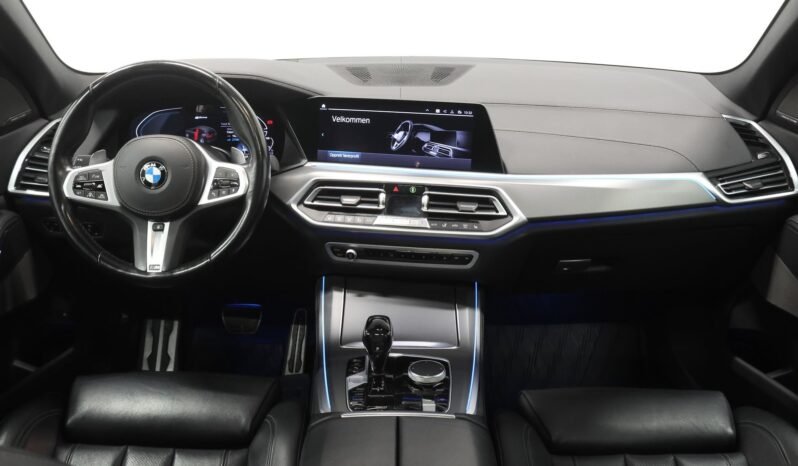 
								BMW X5 xDrive45e M Sport full									