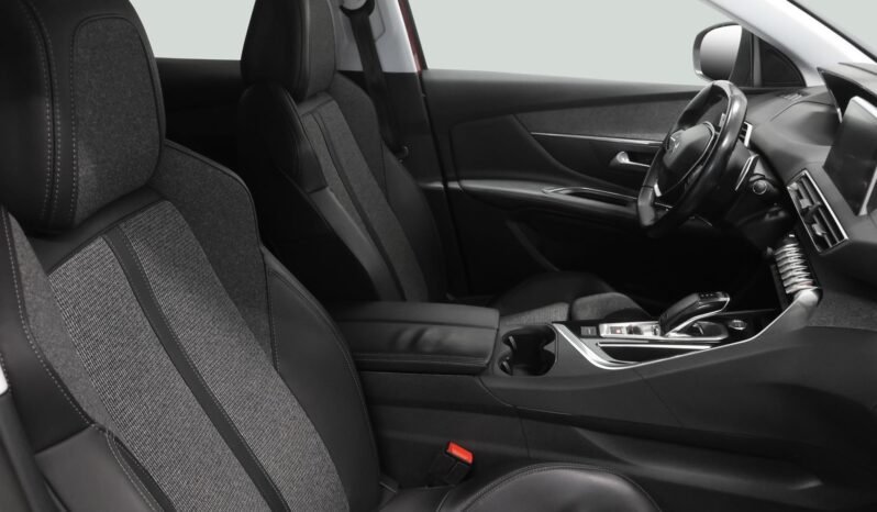 
								Peugeot 3008 Allure 1.5 BlueHDi 130 ch full									