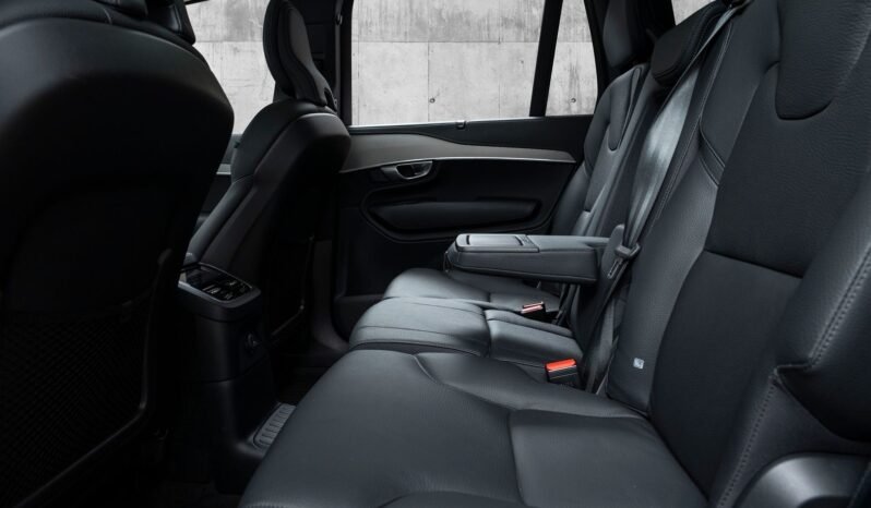 
								Volvo XC90 T8 Recharge Ultra Bright full									