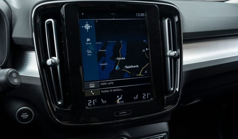 
								Volvo XC40 T5 Twin Engine Momentum full									
