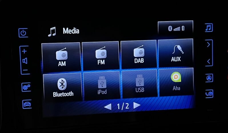 
								Toyota C-HR 1.8 Hybrid LoungeTech full									