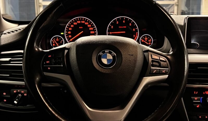 
								BMW X5 xDrive40e iPerformance full									