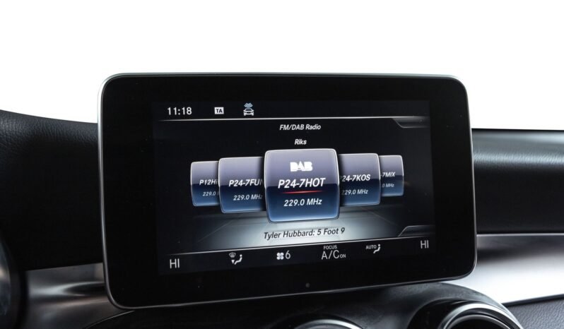 
								Mercedes-Benz GLC 350 e Plug-in Hybrid AMG full									