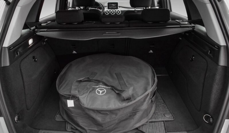 
								Mercedes-Benz B 180 122 ch – S-Tourer full									