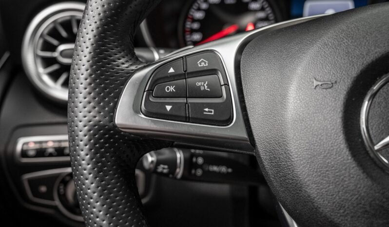 
								Mercedes-Benz GLC 220d 4MATIC – AMG full									