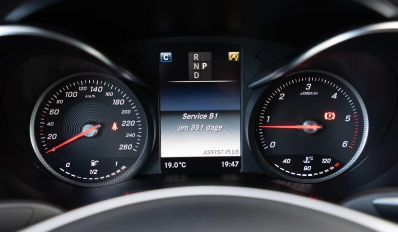 
								Mercedes-Benz GLC 250 d 4MATIC Coupé AMG full									