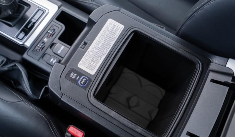 
								Toyota Land Cruiser 2.8 D-4D GX full									