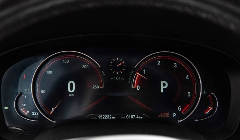 
								BMW 530d xDrive Luxury Line full									