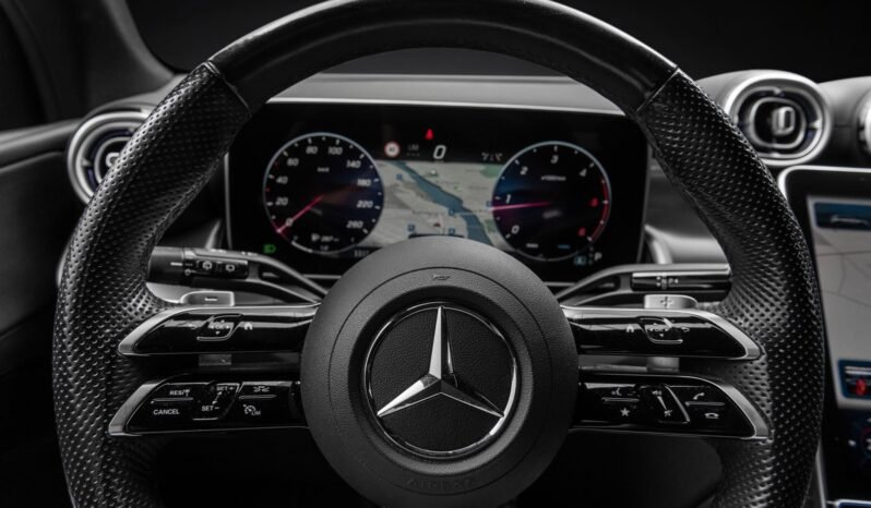 
								Mercedes-Benz GLC 220 d 4MATIC AMG-Line full									