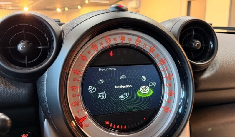 
								MINI Countryman Cooper ALL4 full									