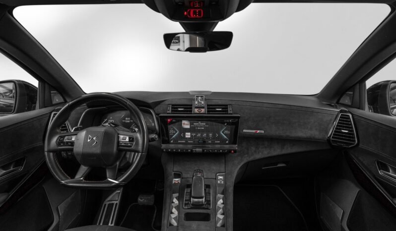 
								DS 7 Crossback Performance Line E-TENSE 4×4 full									