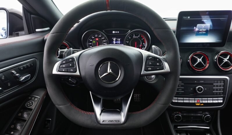 
								Mercedes-Benz CLA 45 AMG Shooting Brake full									