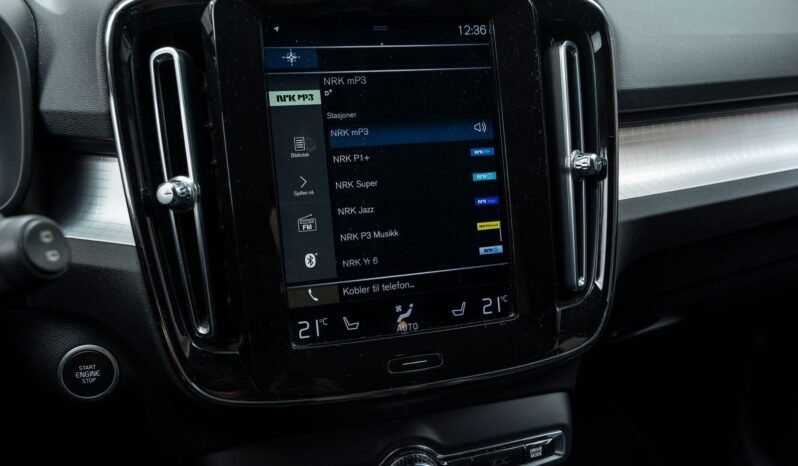
								Volvo XC40 T5 Twin Engine Momentum full									