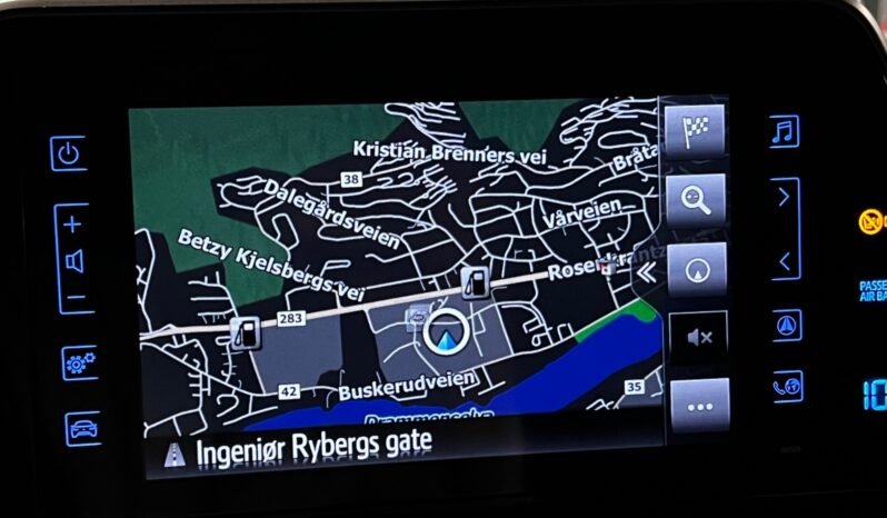 
								Toyota C-HR 1.8 Hybrid LoungeTech full									