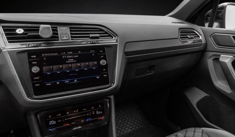 
								Volkswagen Tiguan eHybrid 245 ch R-Line full									