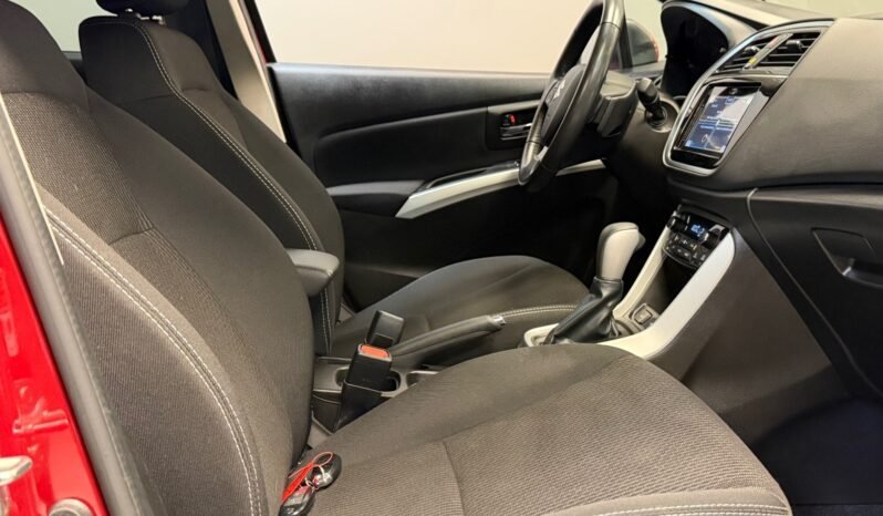 
								Suzuki SX4 S-Cross Hybrid 4×4 143 ch full									