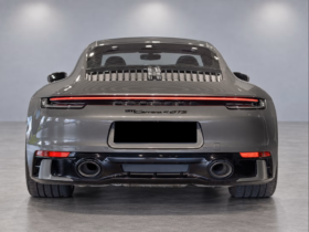 Porsche 911 Carrera 4 GTS PDK