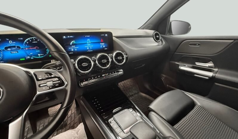 
								Mercedes-Benz B 250 e Plug-in Hybrid full									