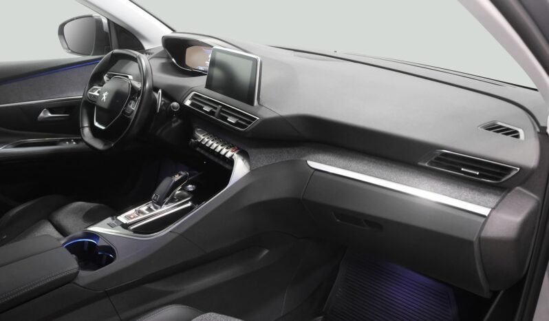 
								Peugeot 3008 Allure 1.5 BlueHDi 130 ch full									