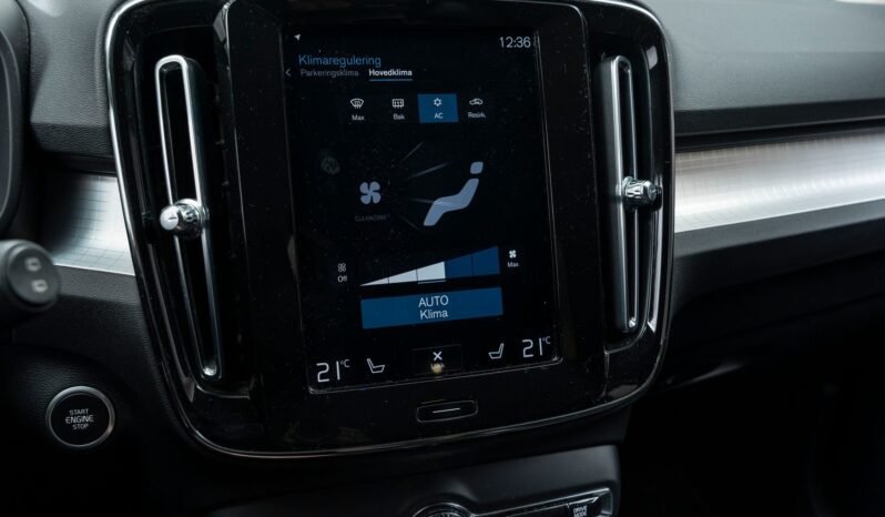 
								Volvo XC40 T5 Twin Engine Momentum full									