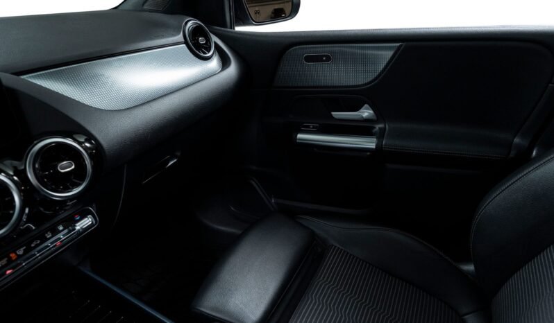 
								Mercedes-Benz B 250 e Plug-in Hybrid full									