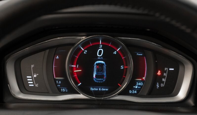 
								Volvo XC60 D5 AWD Summum full									