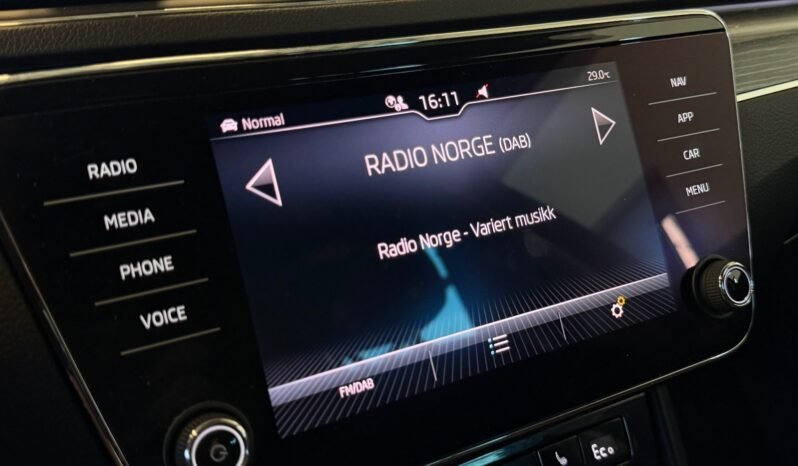 
								Škoda Superb iV Plug-in Hybrid Style full									