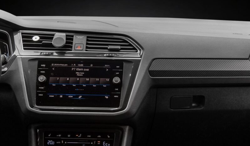 
								Volkswagen Tiguan eHybrid 245 ch R-Line full									