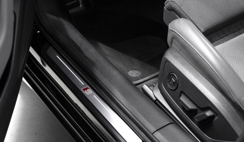 
								Audi A6 55 TFSI e Avant S-Line full									