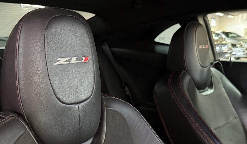
								Chevrolet Camaro ZL1 6.2 V8 Supercharged full									