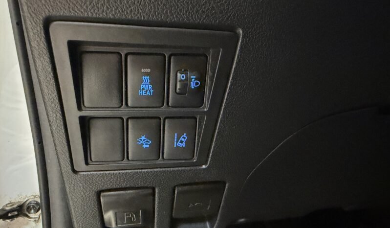 
								Toyota HiLux 2.4 D-4D 150 ch full									