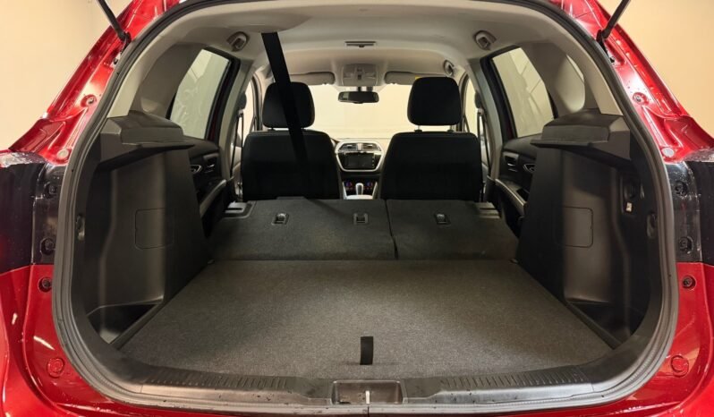 
								Suzuki SX4 S-Cross Hybrid 4×4 143 ch full									