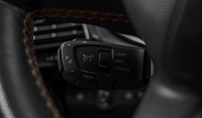 
								DS 7 Crossback Performance Line E-TENSE 4×4 full									