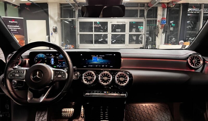 
								Mercedes-Benz CLA 250 e AMG Line / 2x AMG full									