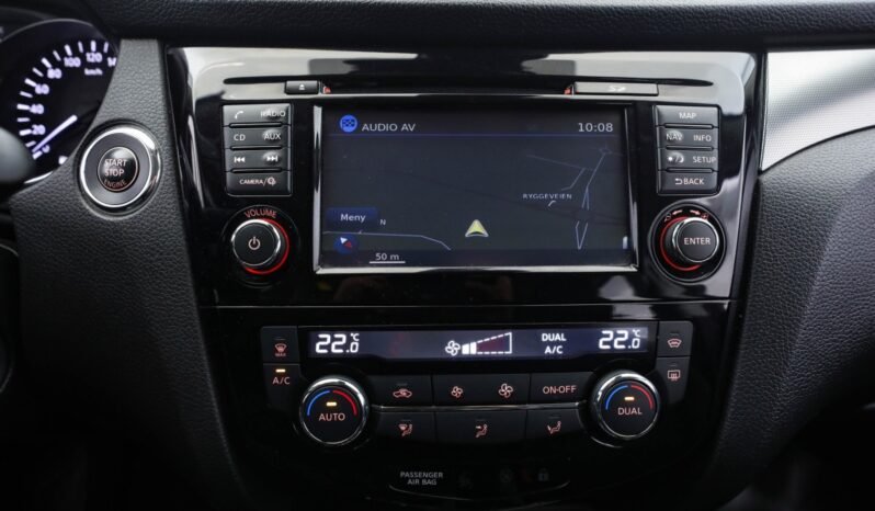 
								Nissan Qashqai DIG-T 116 ch Tekna full									