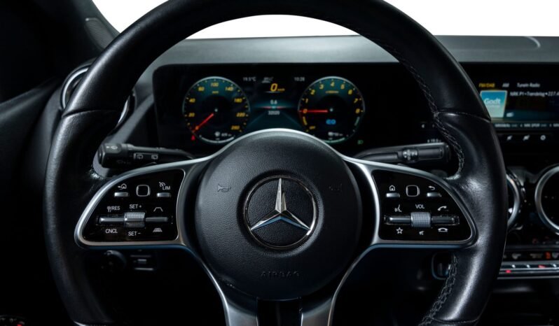 
								Mercedes-Benz B 250 e Plug-in Hybrid full									