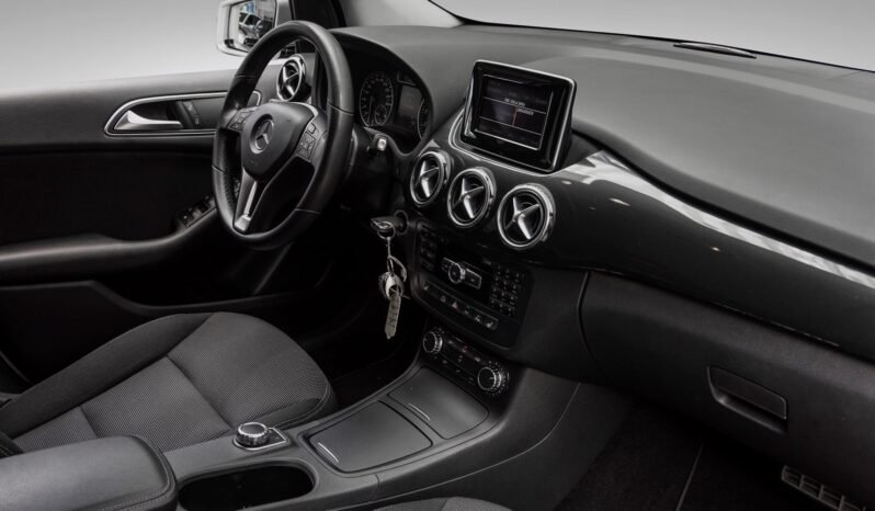 
								Mercedes-Benz B 180 122 ch – S-Tourer full									