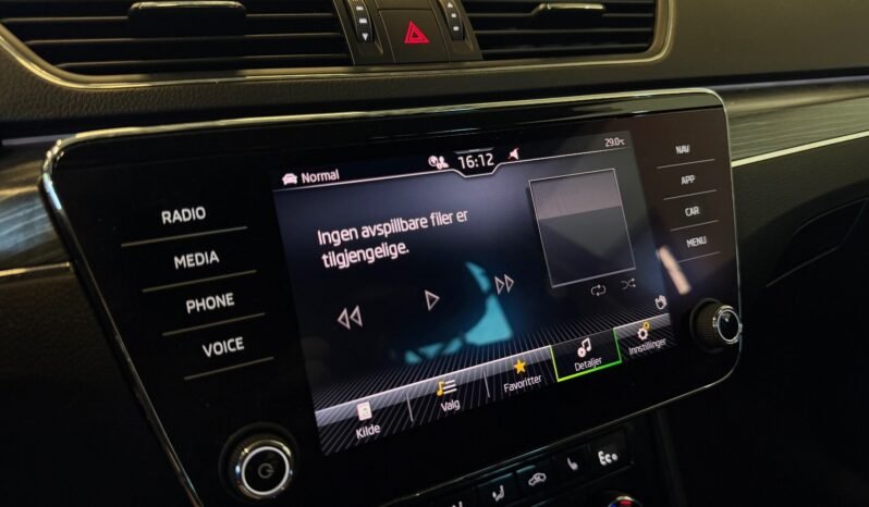 
								Škoda Superb iV Plug-in Hybrid Style full									