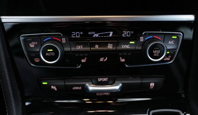 
								BMW 225xe iPerformance / Head-Up / Navi Plus / Caméra de recul full									