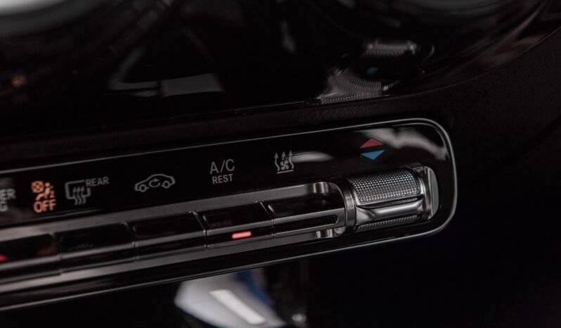 
								Mercedes-Benz A 220 4MATIC 2x AMG full									