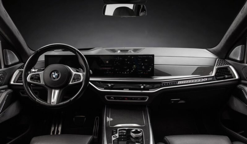 
								BMW X7 xDrive40d M Sport full									