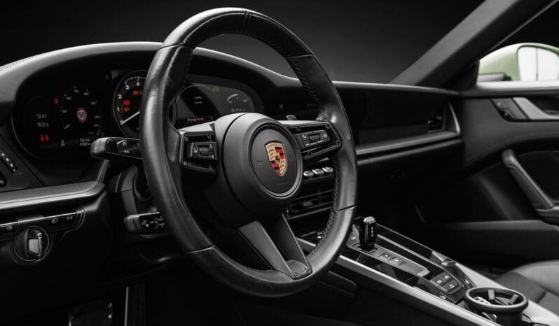 
								Porsche 911 Carrera S Cabriolet full									