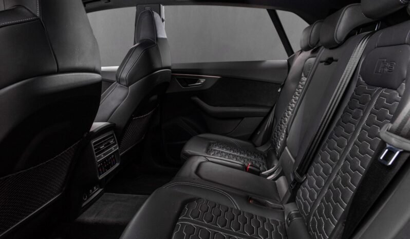 
								Audi RS Q8 full									
