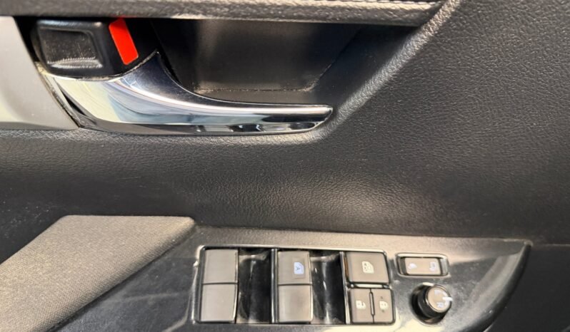 
								Toyota HiLux 2.4 D-4D 150 ch full									