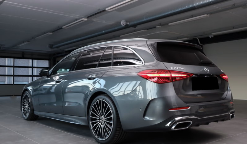 
								Mercedes-Benz C 220 d 4MATIC AMG Sport full									