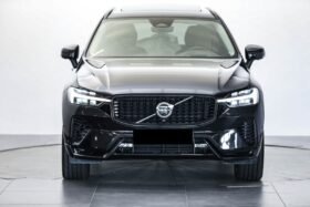 Volvo XC60 T6 AWD Ultra Dark — Plug-in Hybrid